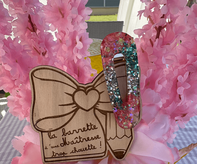 Barrette en résine + support bois