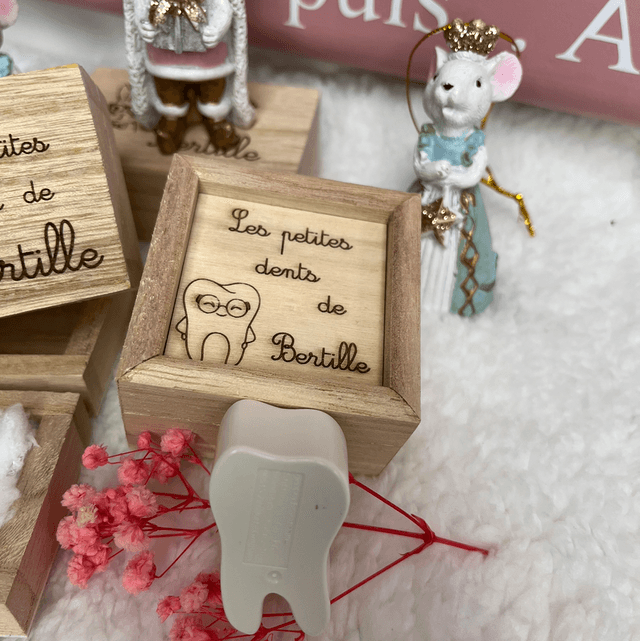 Boîte à dents personnalisée carrée