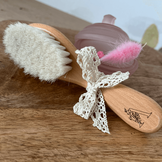 Brosse à cheveux bébé