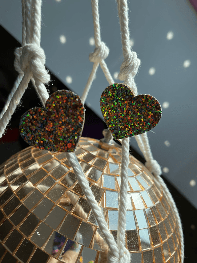 boucles d'oreilles "petits coeurs" de B&S - pétrole