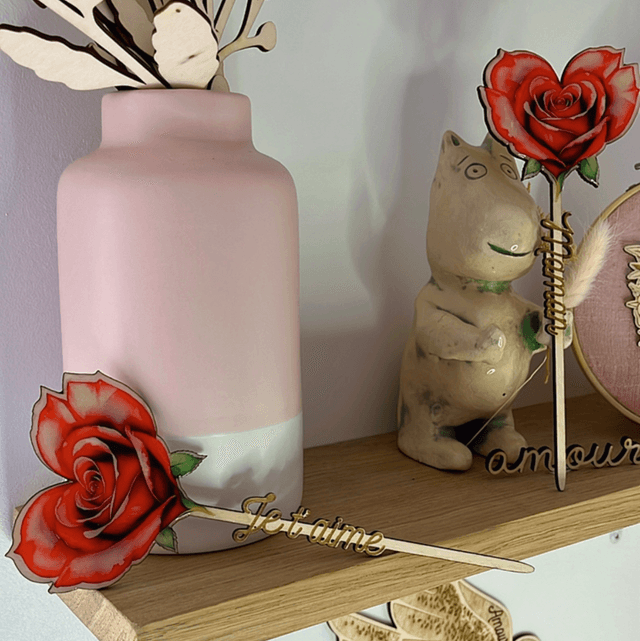 Rose en bois et résine 