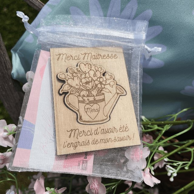 Carte / broche 