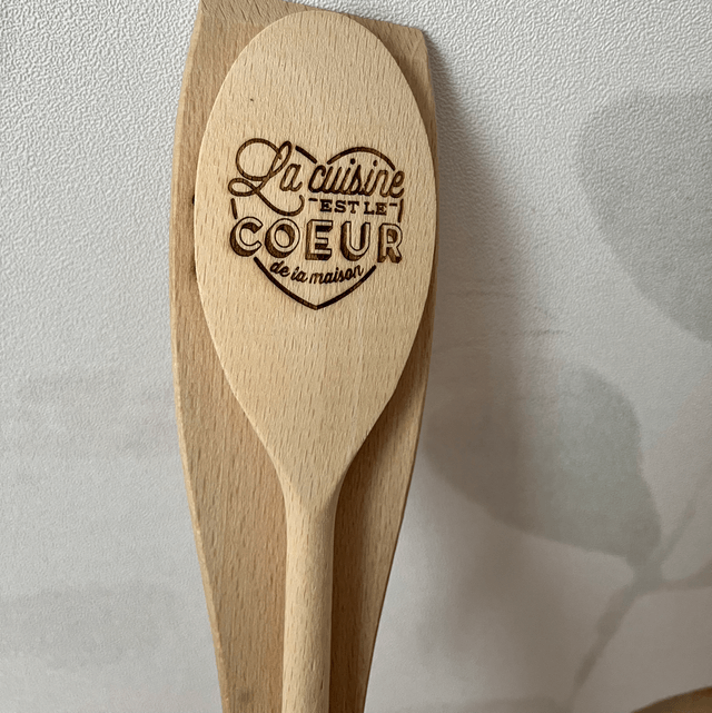 Couverts en bois personnalisés