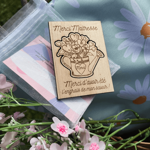 Carte / broche 
