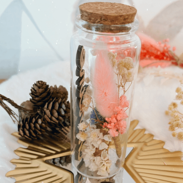 Fiole en verre fleurs séchées