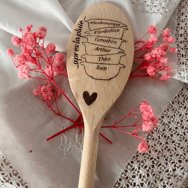Couverts en bois personnalisés