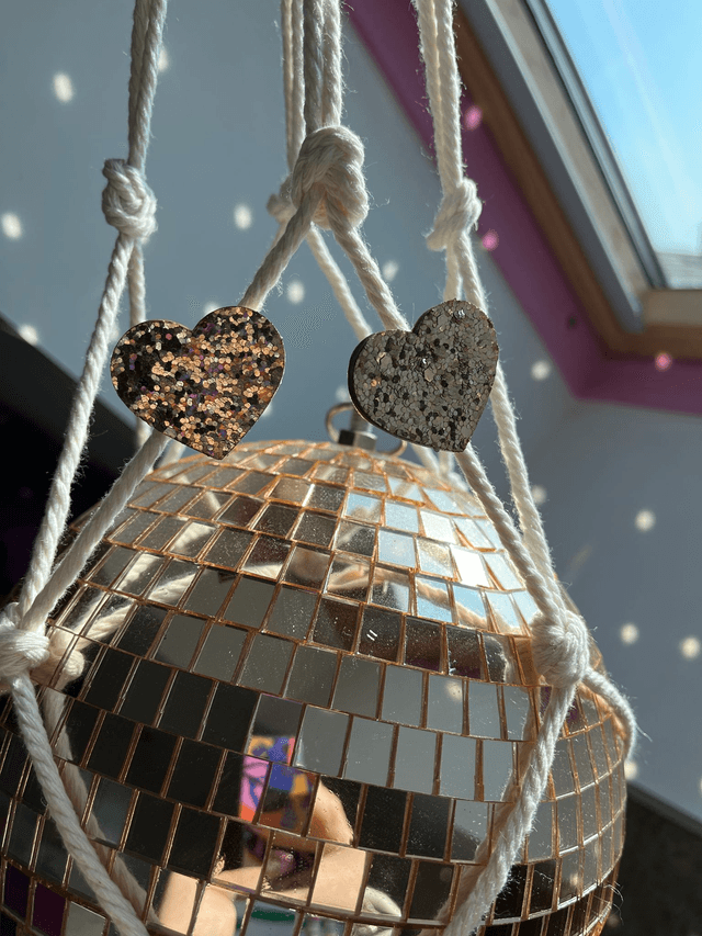 boucles d'oreilles "petits coeurs " de B&S - doré