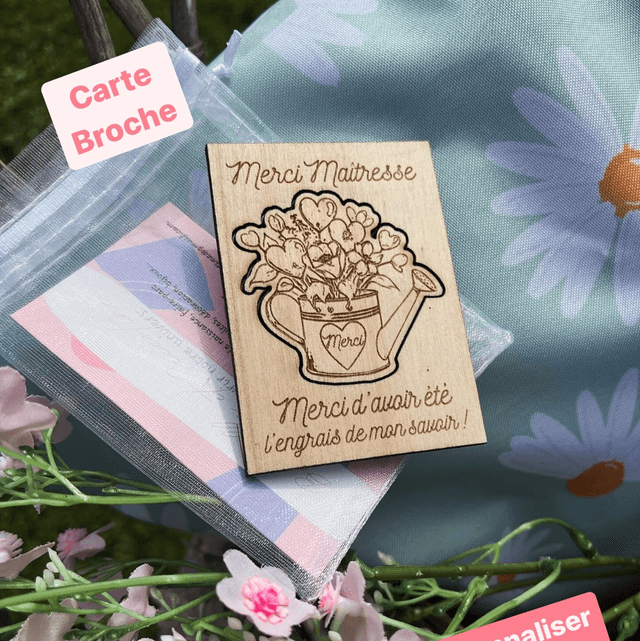 Carte / broche 