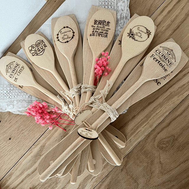 Couverts en bois personnalisés